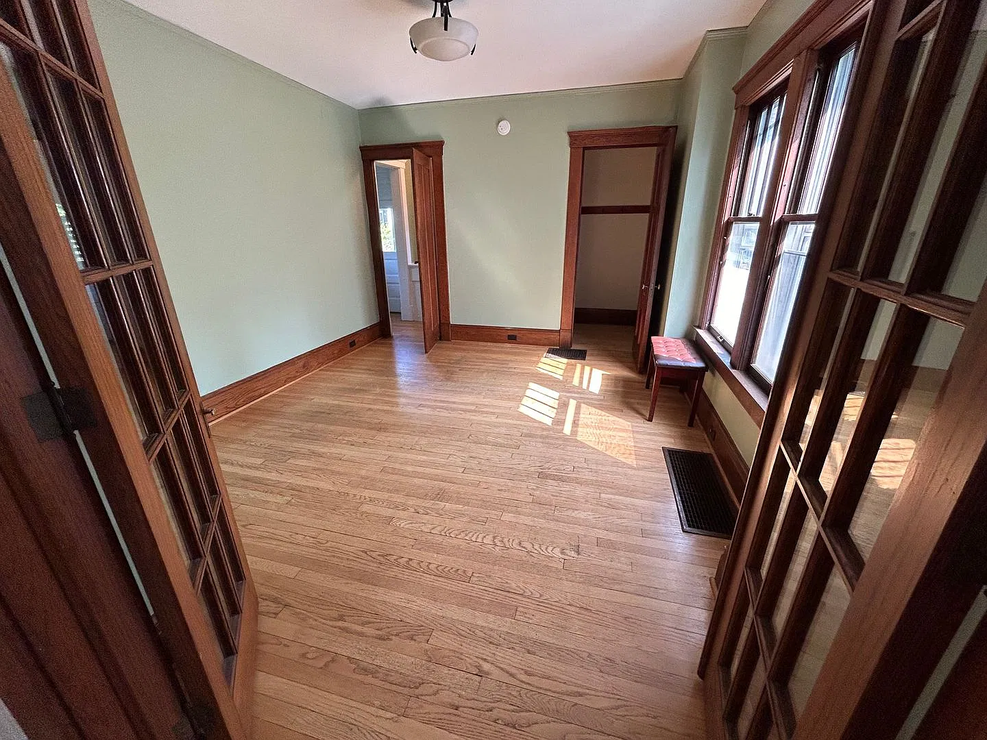 Charming 3-Bedroom Home in the Heart of Ann Arbor — Photo 3