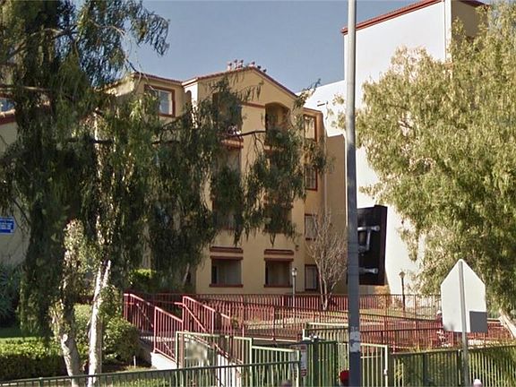 5th image of 10803 Avalon Blvd