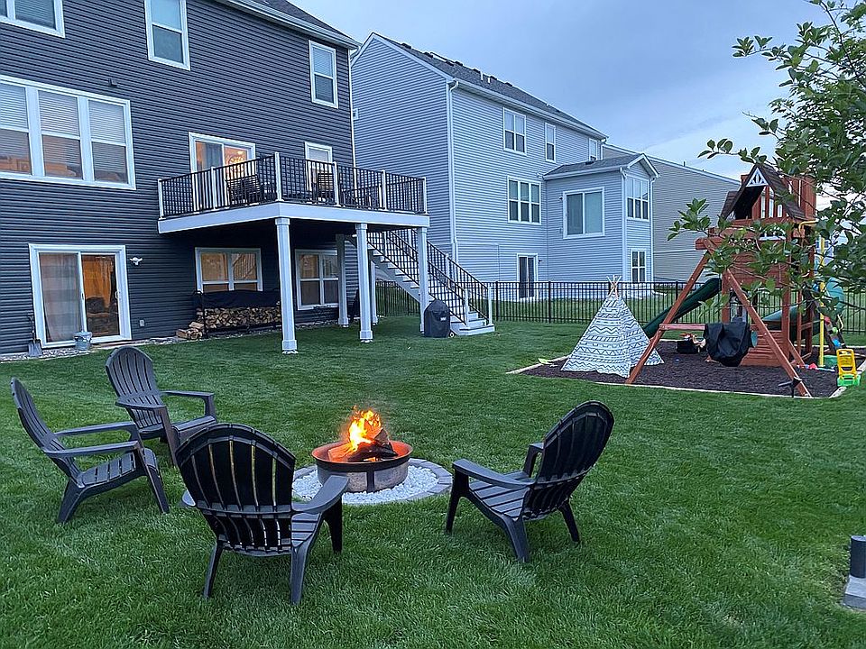 2nd image of 8282 Balsam Ln N