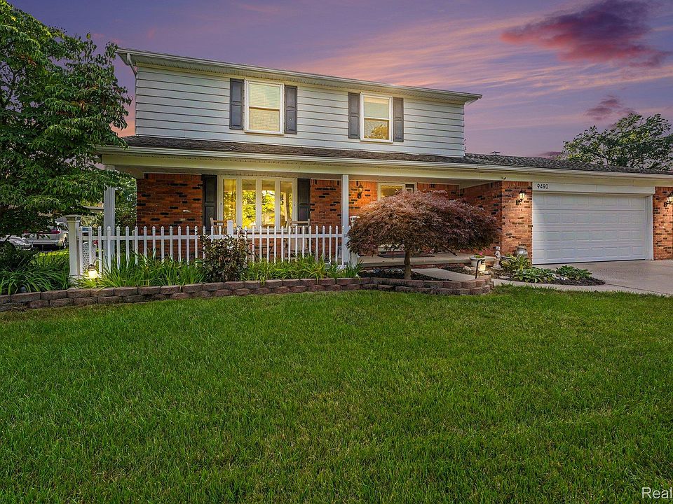 1st image of 9490 Steep Hollow Dr