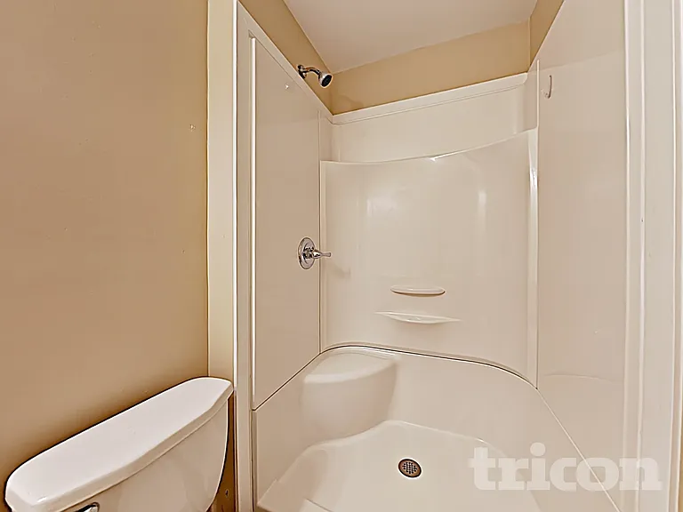 6311 Coach Hill Ln — Photo 10