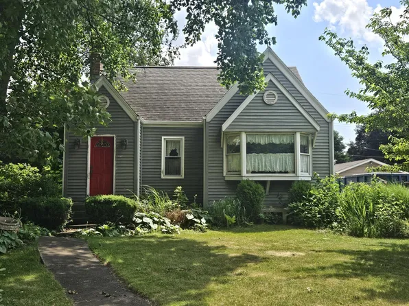 1605 A St, La Porte, IN 46350