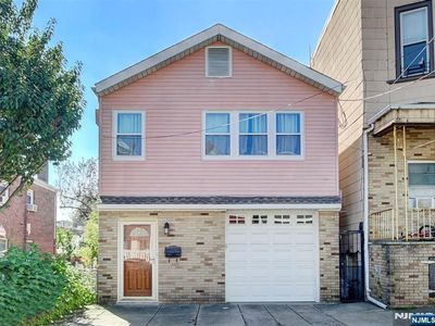 113 Kamp Pl, North Bergen, NJ, 07047