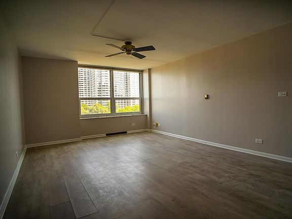 3rd image of 720 W Gordon Ter APT 7F