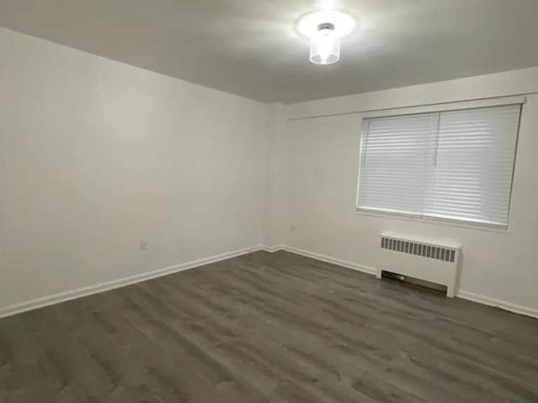 11820 Edgewater Dr #222 — Photo 9