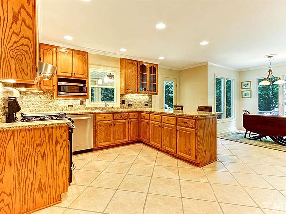 5th image of 112 Ironwood Pl