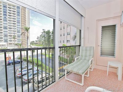 3177 S Ocean Dr APT 301, Hallandale, FL, 33009