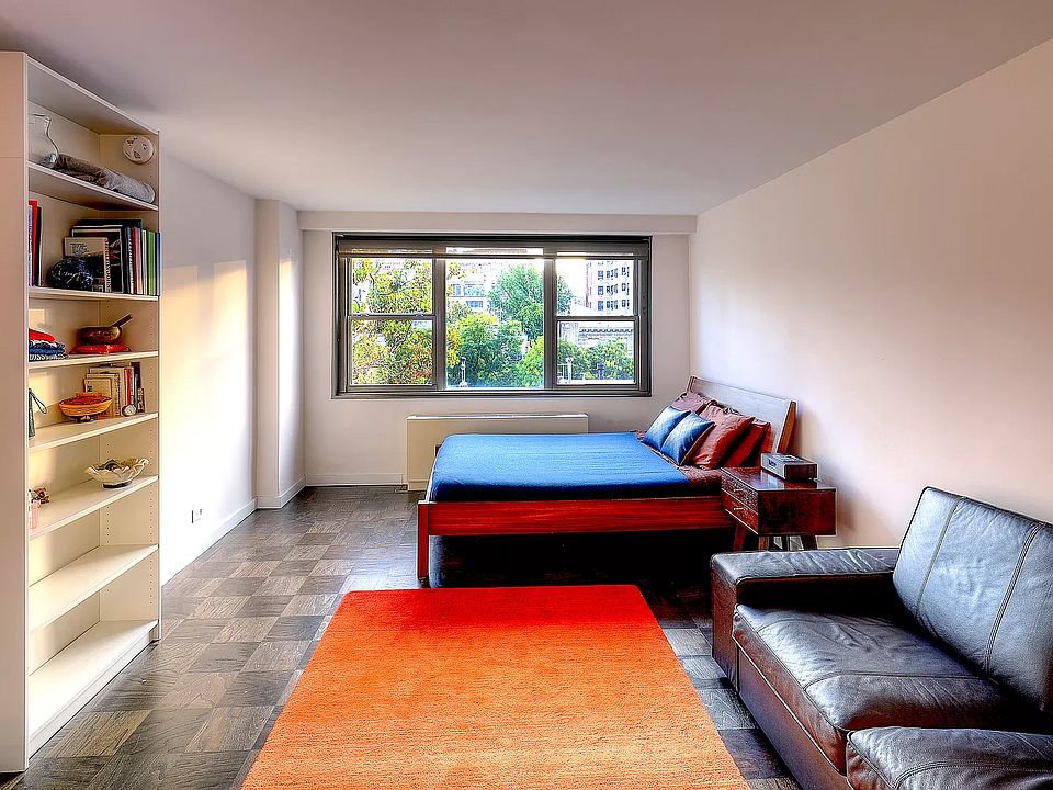 1st image of 360 W 22nd St APT 7P