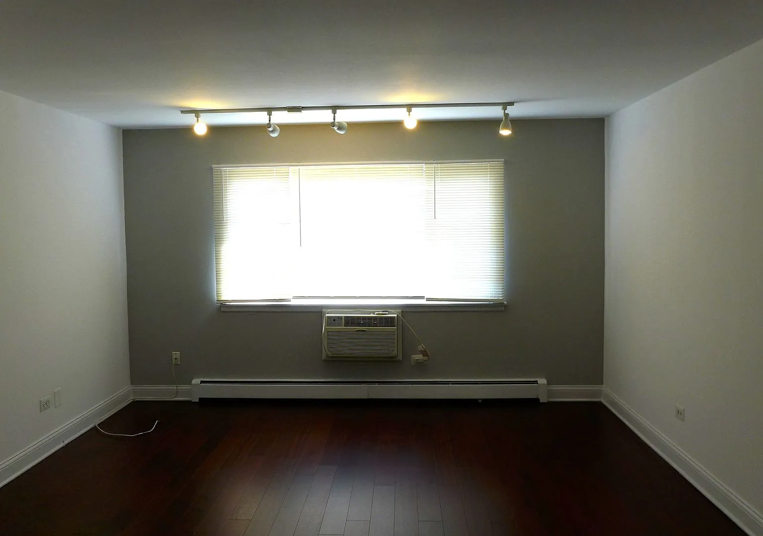 428 Scoville — Photo 3