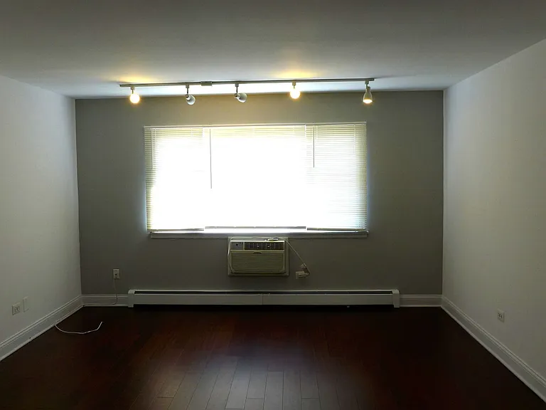 428 Scoville — Photo 3