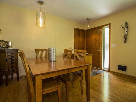 2nd image of 5058 W Kinnickinnic River Pkwy