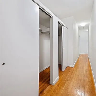 Rented by Domus Realty | media 13