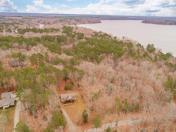 4th image of 378 Anchor Dr