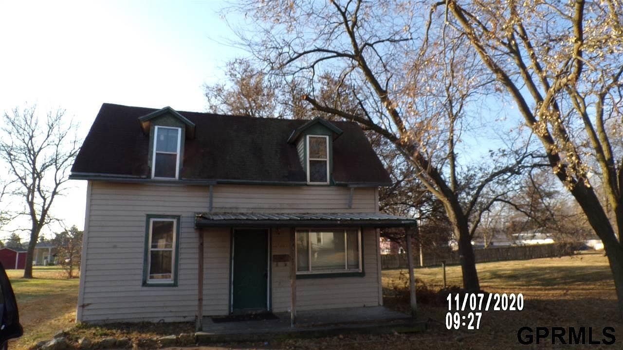 1521 Market St Beatrice NE 68310 Zillow