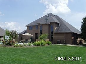 2nd image of 4675 Wexmoor Dr