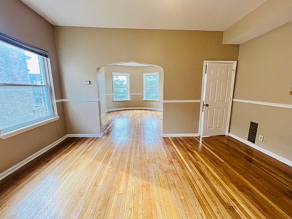 4th image of 7615 S Emerald Ave
