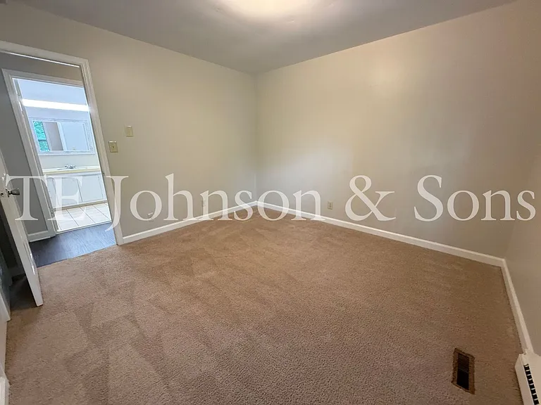 2722 Winslow Ln — Photo 29