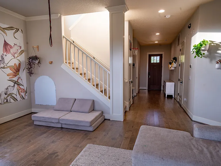 28658 NW Shaddon St — Photo 5