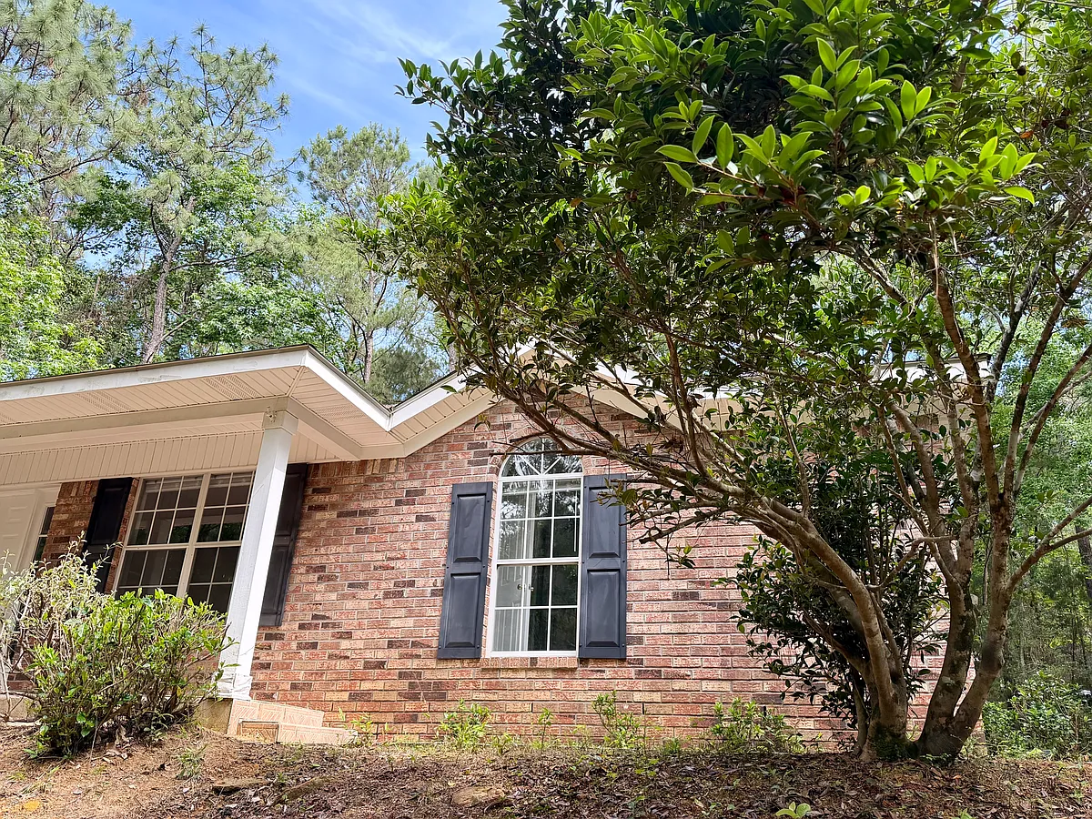 Building Photo - 375 Ridgewood Dr