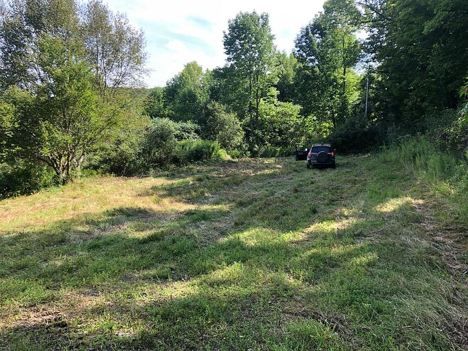 1st image of 47 Lost Lane Dr