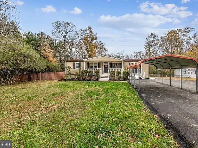 4250 Piper Ln — Photo 4