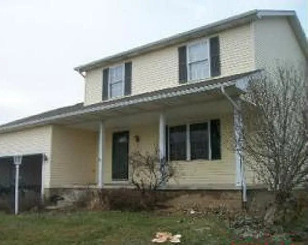 3491 Dauphin Dr NE photo 1