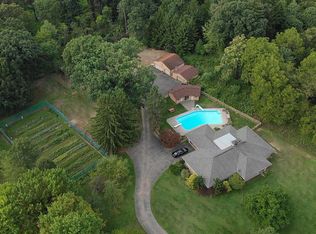 532 Perrymont Rd, Pittsburgh, PA 15237