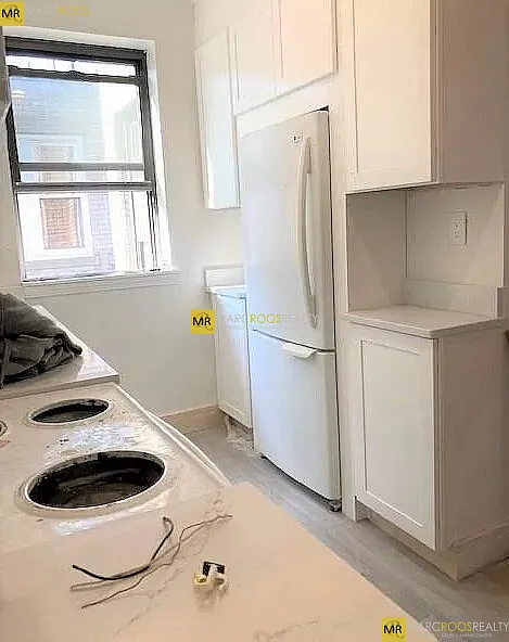 2 bed, 9999 sqft, $2,800 — Photo 2