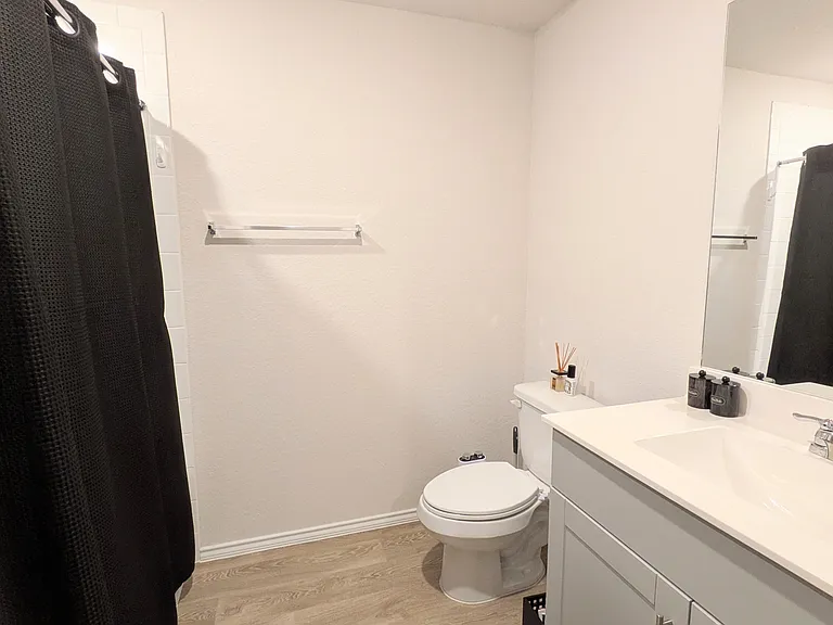 1665 Layne Loop — Photo 17