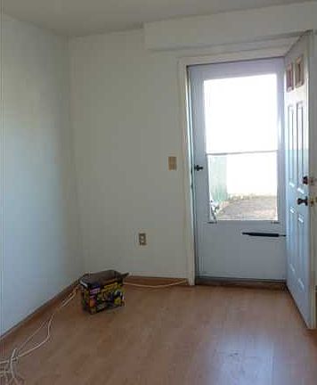 5th image of 240 Granite Ave #A
