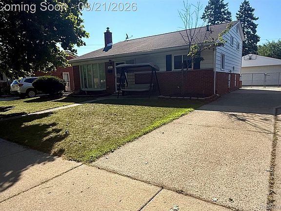 2nd image of 3811 Syckelmoore St