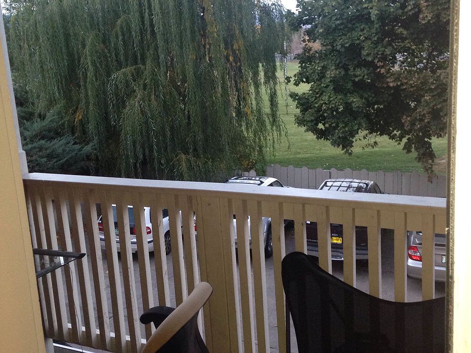 2nd image of 2207 Baseline Rd APT 13