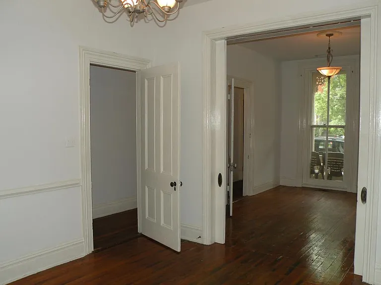 105 S Pine St — Photo 26