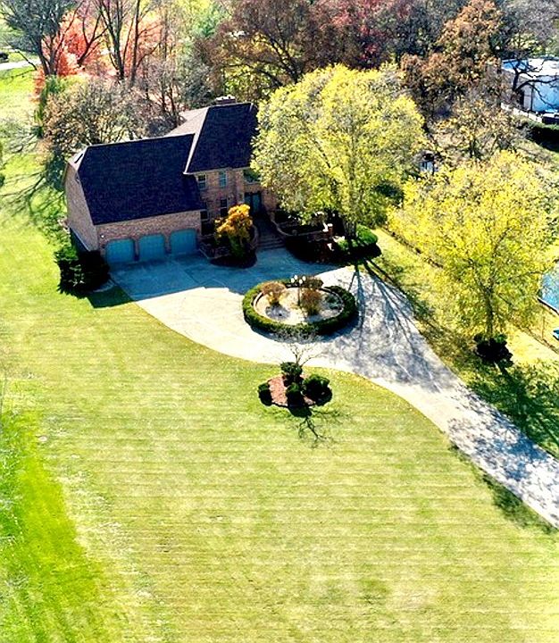 1st image of 16W451 Hillside Ln