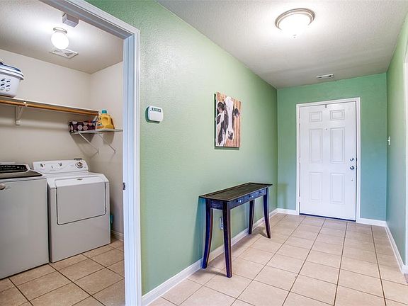 3rd image of 2101 Pine Knoll Way