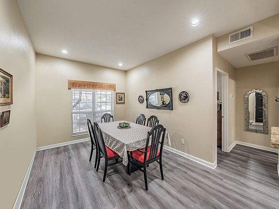 3rd image of 8601 Park Ln APT 612