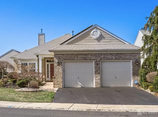 9 Sonoma St, Monroe Township, NJ 08831