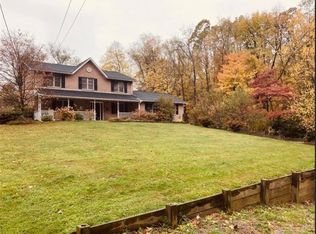 105 Hickory Ln, Kittanning, PA 16201