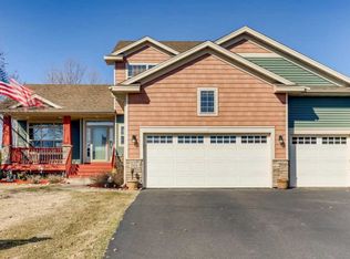 701 Brookview Ln SE, Isanti, MN 55040