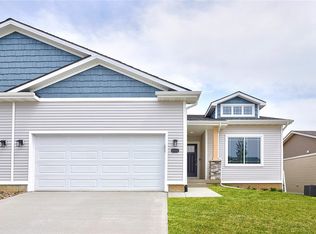 9373 Verdi Ln, West Des Moines, IA 50266