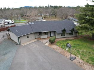 1340 Pleasant Valley Rd, Merlin, OR 97532