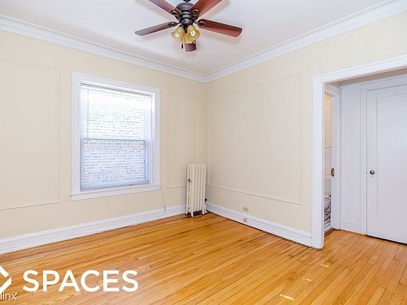 4th image of 4876 N Ashland Ave APT 2e