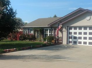 320 Walters Dr, Manhattan, KS 66502