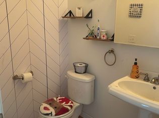 9984 Maple Valley Dr, Clarkston, MI 48348