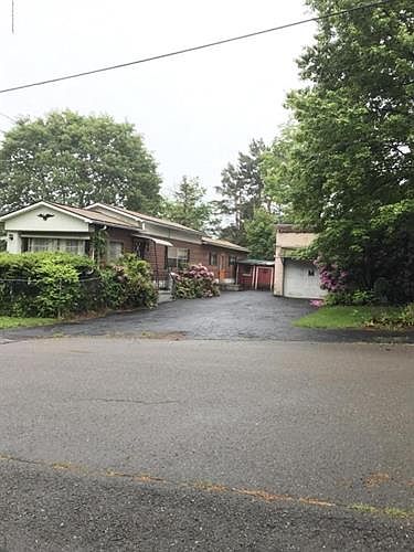 1st image of 205 Edwards Ave #L-3
