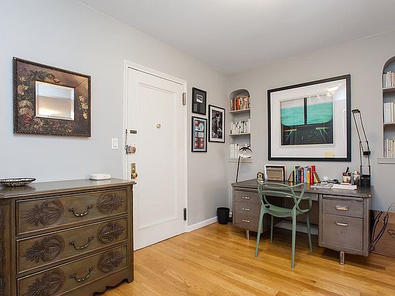 2nd image of 310 E 12th St APT 1L