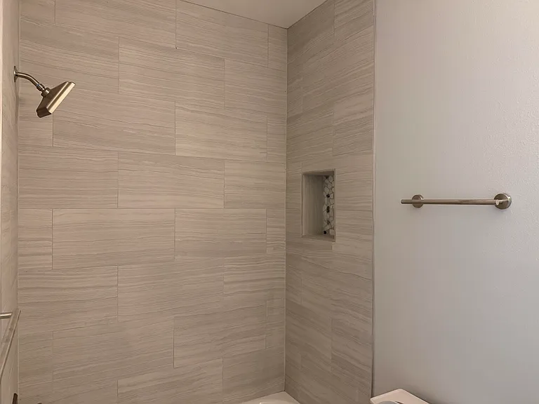2111 Owens St #1 — Photo 3