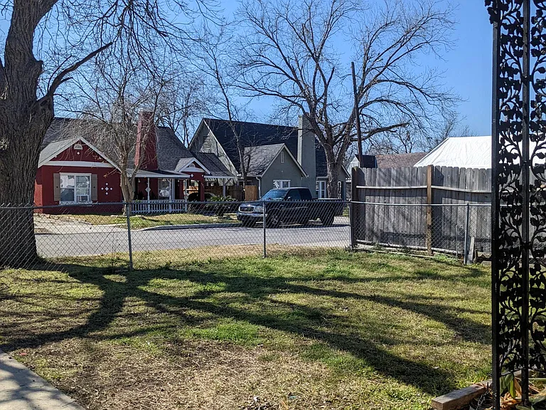 435 Vanderbilt St — Photo 11
