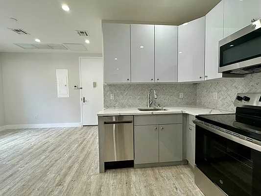 Rented by ABODE NYC LLC | media 3