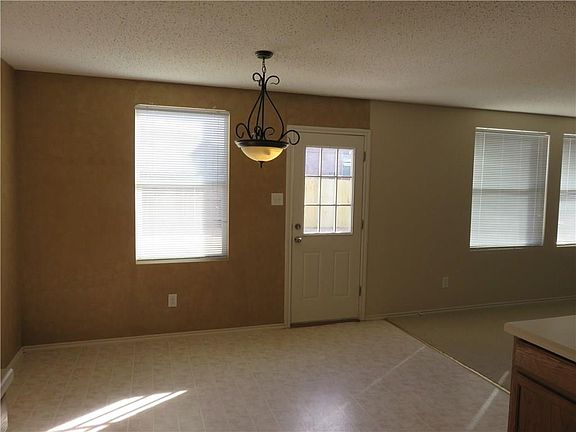 4th image of 16608 Jasmine Springs Dr